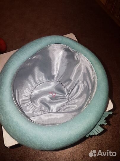 Шляпы разные женские фетровы береты