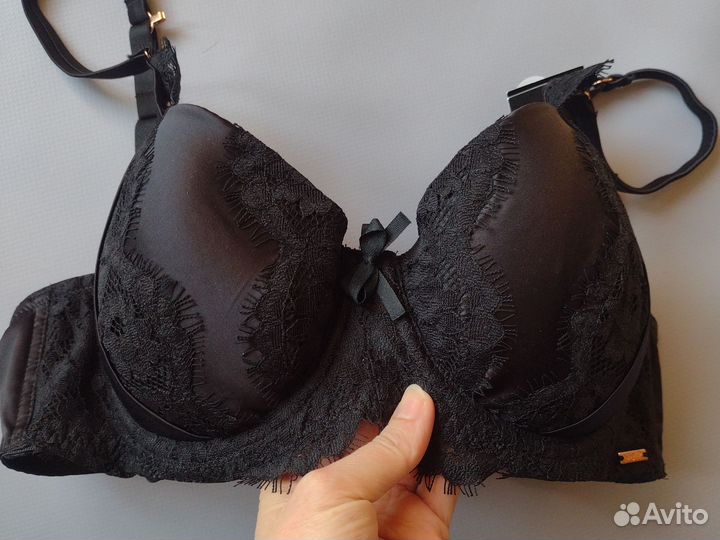 Новый бюстгальтер 80D Hunkemöller Noir 36D черный