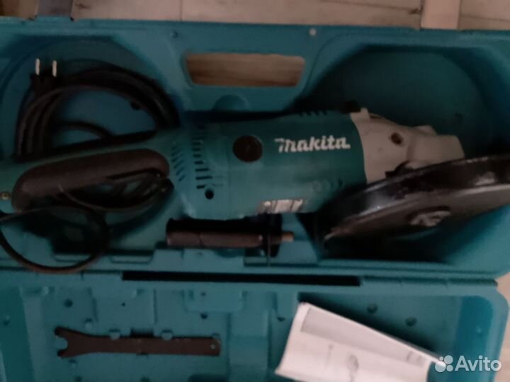 Ушм болгарка makita ga 9020s