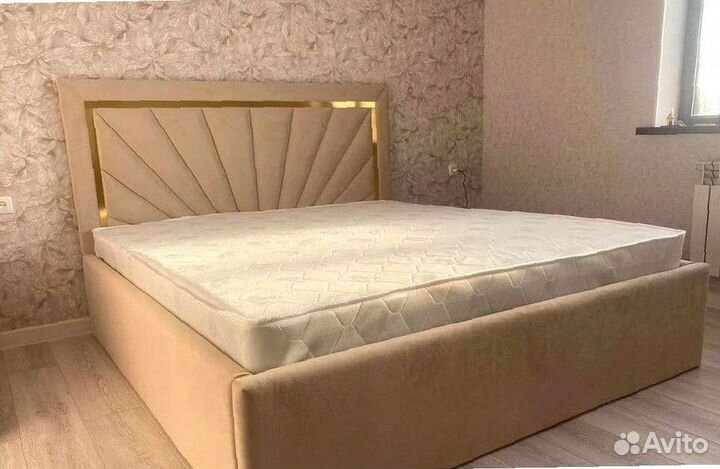 Мягкая кровать с подъемным механизмом