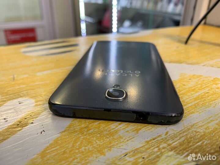 Смартфон Alcatel ONE touch 6037Y