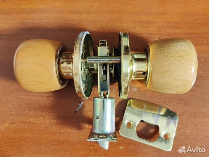 Дверная ручка