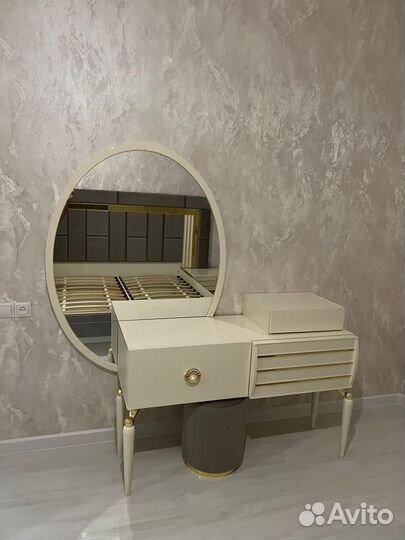 Спальный гарнитур Тиффани