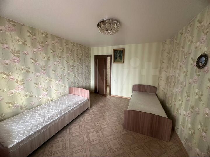 2-к. квартира, 57 м², 3/17 эт.