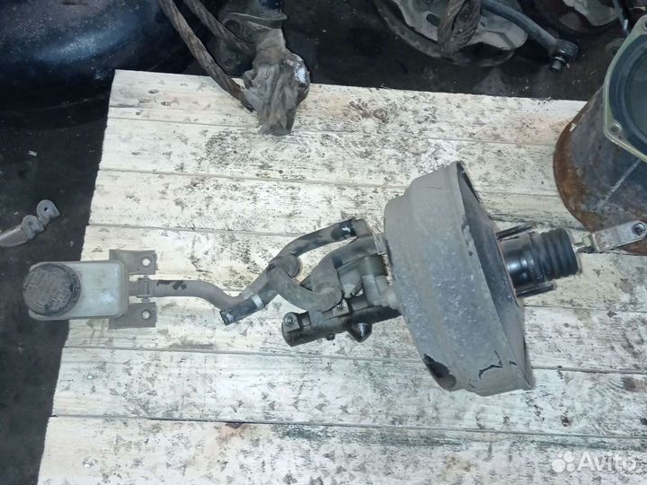 Вакумник Nissan Presage U31