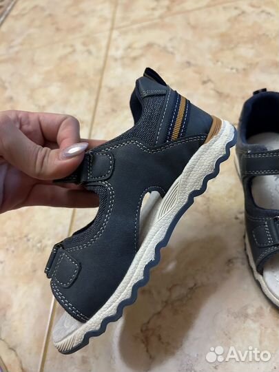 Сандалии для мальчика 28