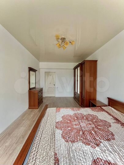 2-к. квартира, 74,2 м², 7/10 эт.