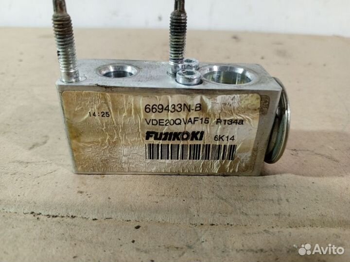 Клапан кондиционера Peugeot 308