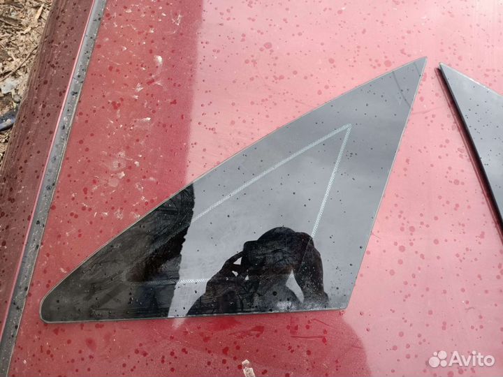 Форточка задняя левая/правая Fiat Linea