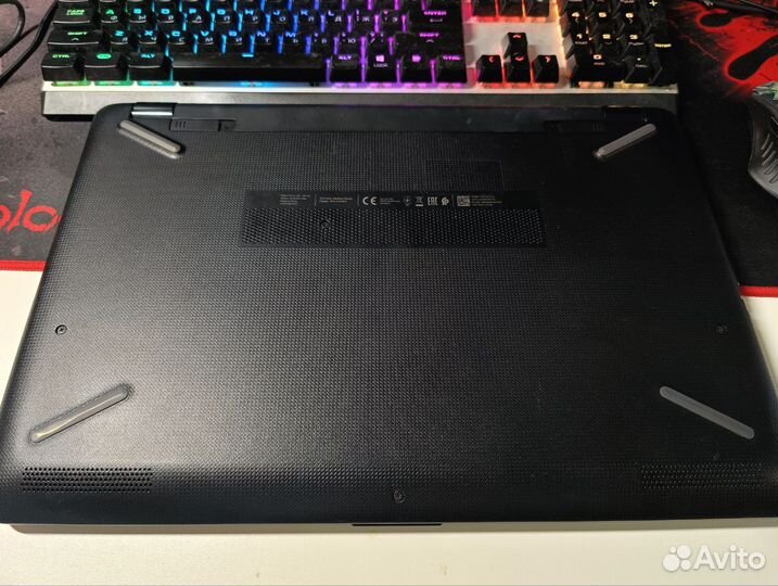 Ноутбук HP 15-BW613UR