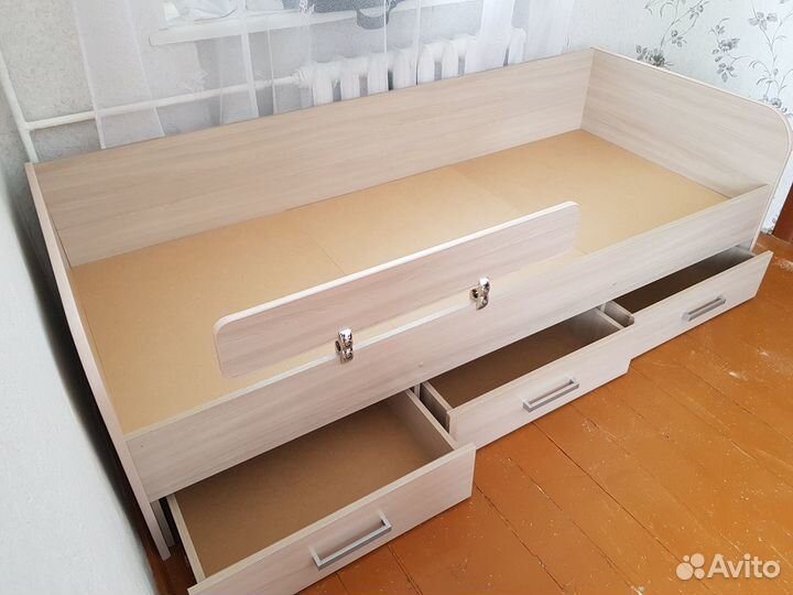 Кровать детская