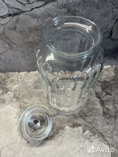 Банка стеклянная