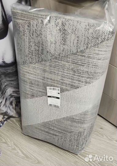 Ковер 2х3 метра. новый