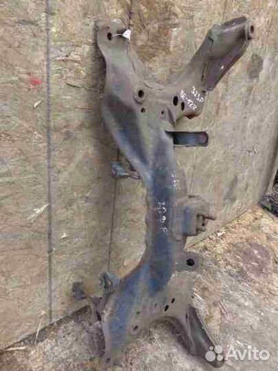 Подрамник Mazda 323 BA