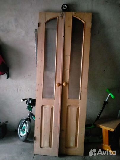 Дверь межкомнатные б/у дерево