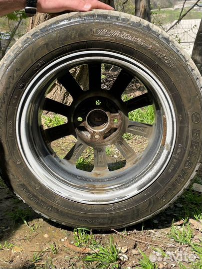 Accelera RHO 4/4.5 R4