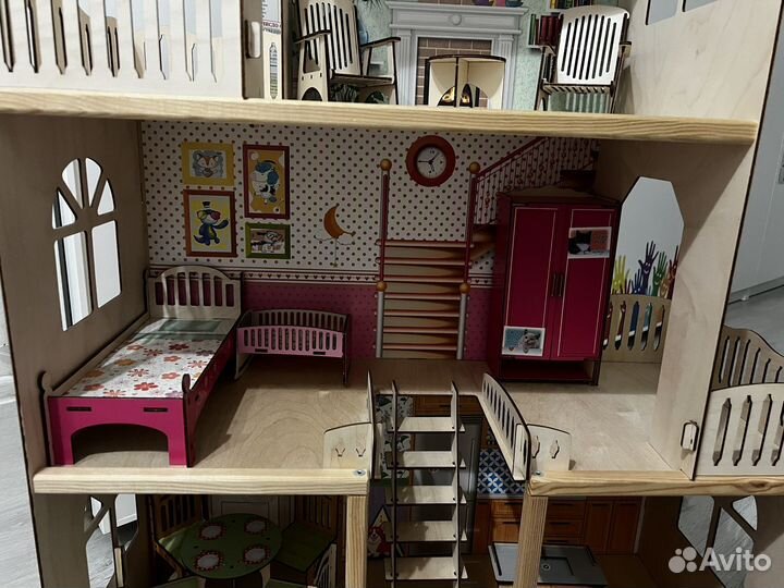 Домик кукольный деревянный