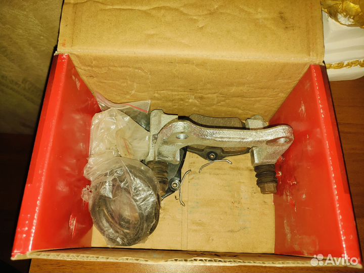 Суппорт на Passat B5