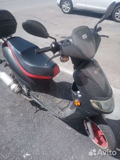 Скутер на ходу