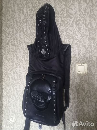 Моторюкзак, панкрок с капюшоном