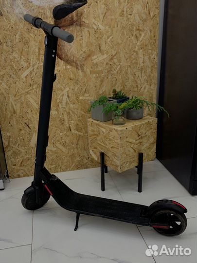 Электросамокат segway es2