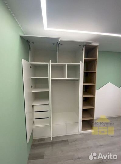 Стенка в гостиную