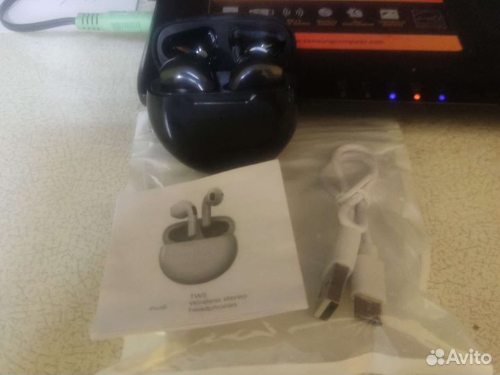 Беспроводные наушники новые