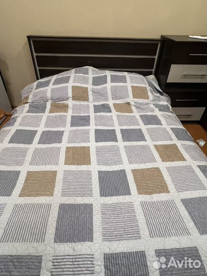 Спальный гарнитур бу