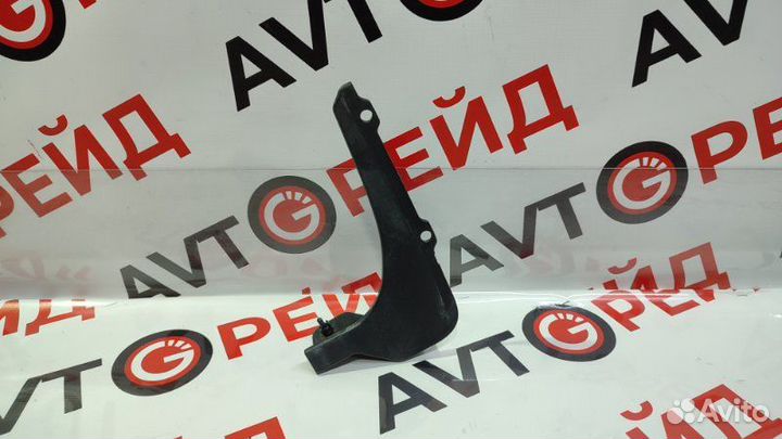 Подкрылок задний левый Toyota Wish ZNE10