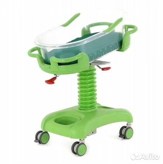 Медицинская кровать для ухода за больными