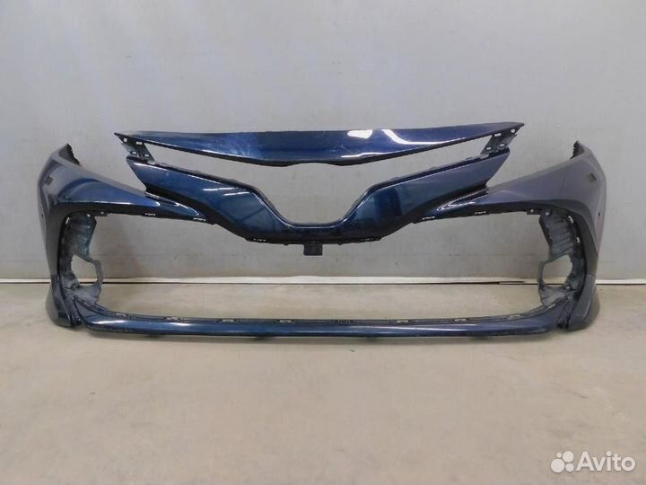 Бампер передний Toyota Camry