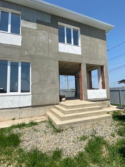 Дом 289 м² на участке 8 сот.