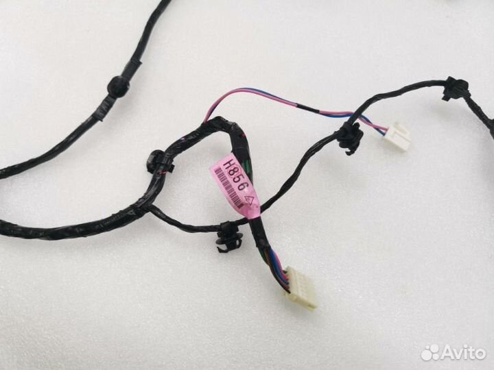 Проводка двери передняя правая Mitsubishi