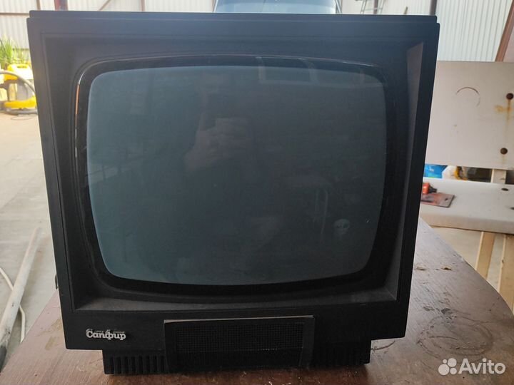 Старый телевизор СССР