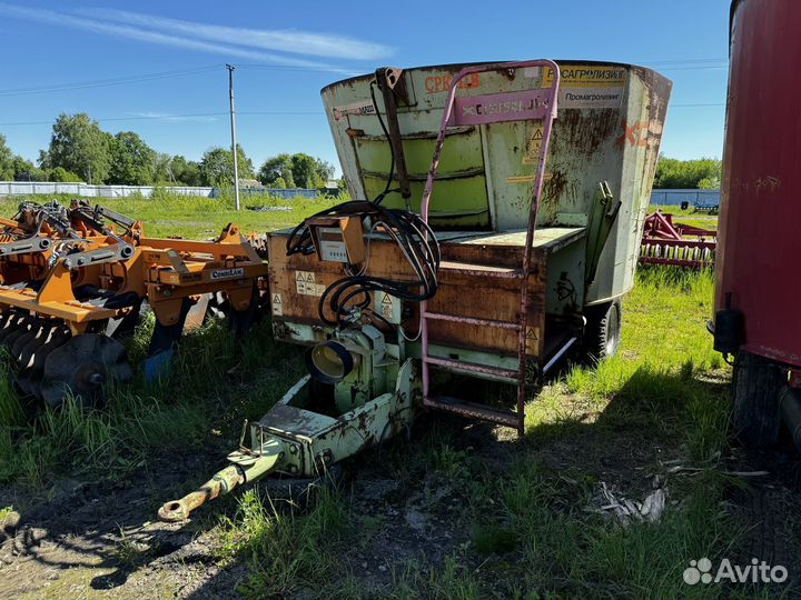 Миксер-кормораздатчик Хозяин СРК-11В, 2013