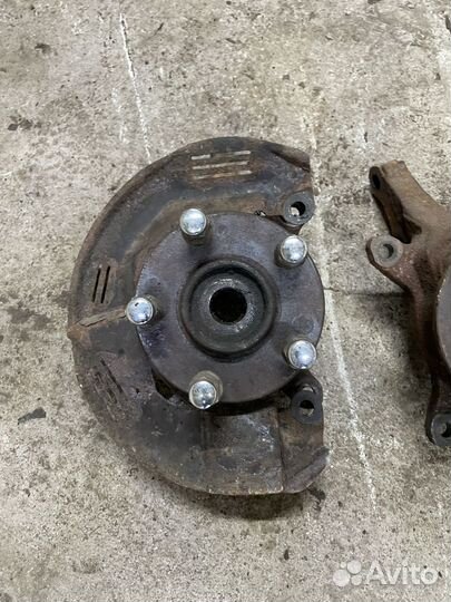 Кулак поворотный Mitsubishi Galant 8 2.4 USA