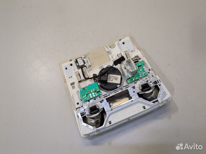 Фонарь салона Volkswagen Passat 6, 2010