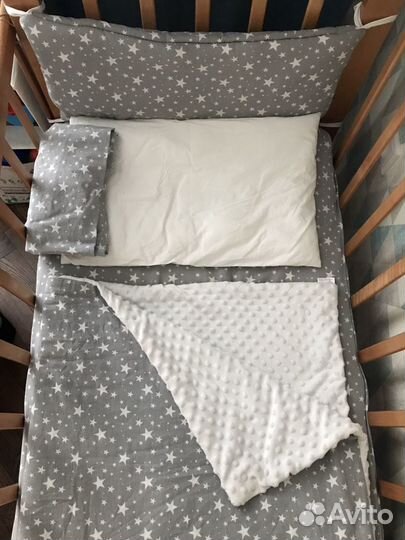 Комплект в кроватку. Бортик, простынь