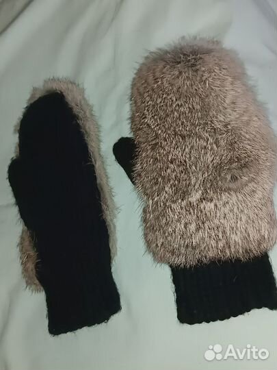 Варежки меховые женские