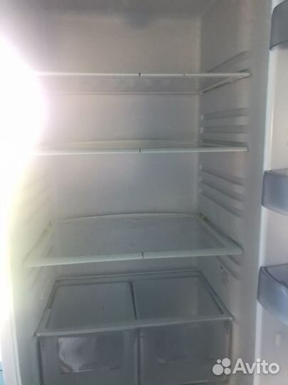 Холодильник бирюса