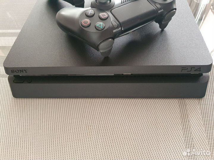 Sony PS4 1Tb+подписка