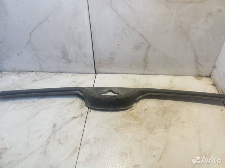 Накладка внутренняя на заднюю панель кузова Ford