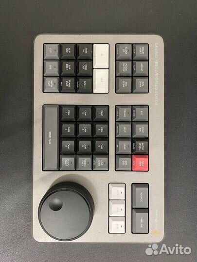 DaVinci Resolve Speed Editor