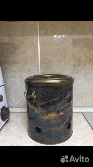 Емкость с отверстиями для хранения овощей