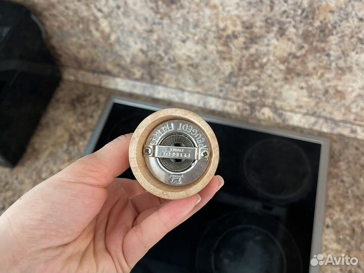 Peugeot мельница для соли и перца