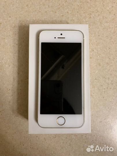 Телефон iPhone 5s