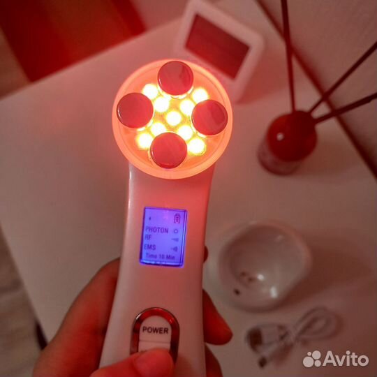 Микротоковый массажер для лица