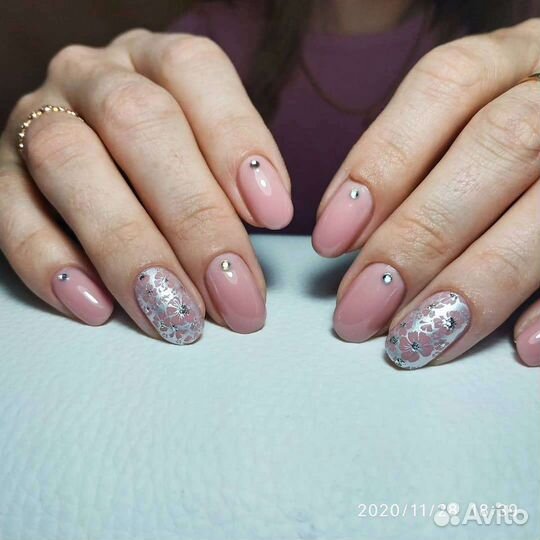 Маникюр 