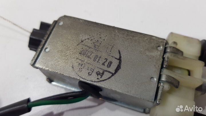 Замок лючка бензобака (Hyundai ix55)