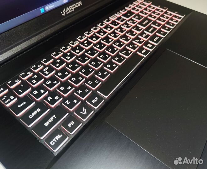 Новый 17.3 игровой i7 12650H/16/SSD 1024/4060 8gb